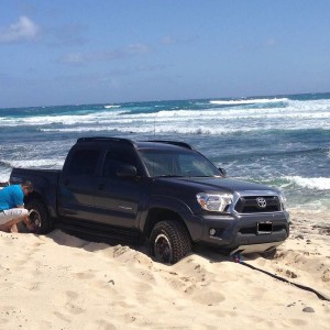 stuck_truck