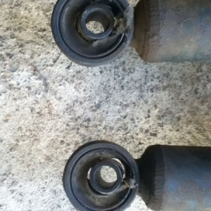 Old bushings on the coilovers