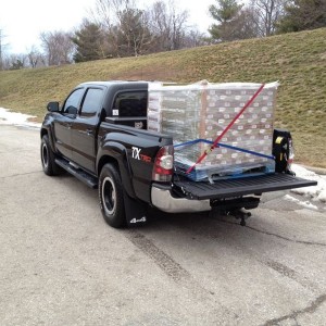 1400+ lbs loaded 35 boxes of flooring. Each box weighs 40lbs (yes they do, 