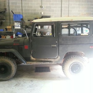 For all you FJ40 lovers ;)