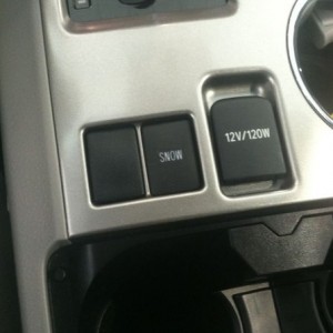 Snow button on a '13 highlander? Wtf? Anyone know what it does?
