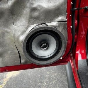Rear speaker