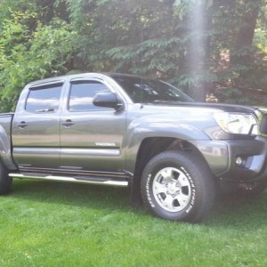 Tint nerf  bars and tonneau cover
