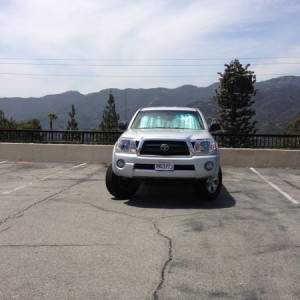 Look @ that asshole parking job !
