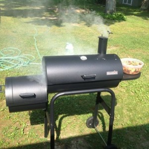 Givin this smoker a try!!!