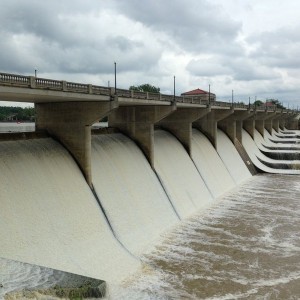 So this is what a full lake looks like.