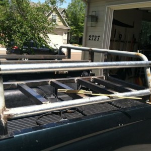 Monte. Bolt in safety bar