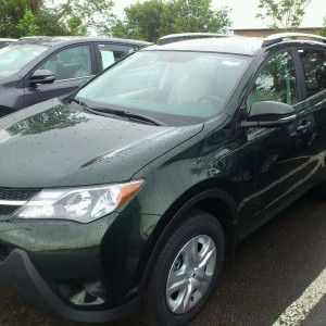 I like the colour of this Rav 4