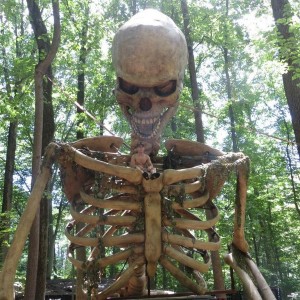 Stumbled upon a haunted house kinda place, had to get a picture chilling on
