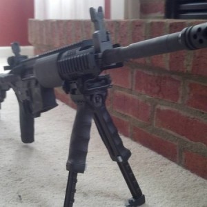 Mako bipod grip