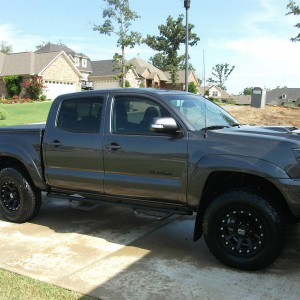 New 265/70/17 terra grapplers and lift