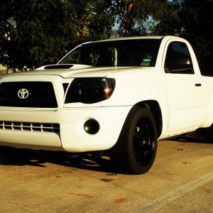 Kavik's 2005 2.7L Superwhite Single Cab Tacoma