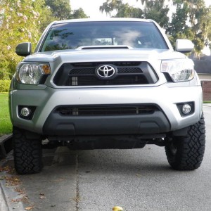 Front low angle - Stock