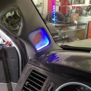Custom tweeter pods