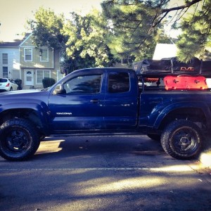 Swapped over to my winter tires. 285 duratracs back on. They seem so small!