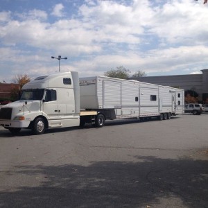 Holy chit. Now that's a fifth wheel