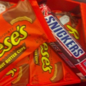 Holy fuckkng crap a pound of peanut butter cup :bananadead: