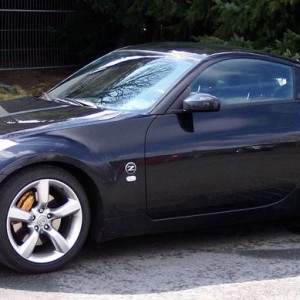 2006 Black Nissan 350z