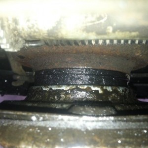 Damit. I have shit commin out of the hub. This is the same one i got fixed 