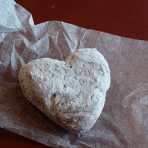 So this is what Dunkin Donuts does for valentines day? :notsure: never seen