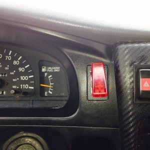 Turbo oil pump switch