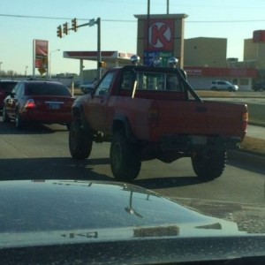 Love these old toyota trucks