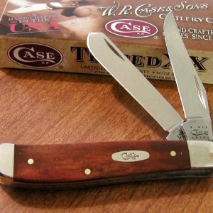 CA-28700-Case-Smooth_Chestnut-Bone-Mini-Trapper