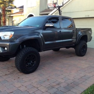 Tacoma_w:_lift1