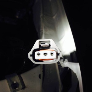 Vehicle Connector to V3 Triton Ballast Harness