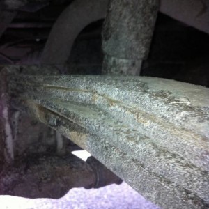 Snapped rear leaf spring
