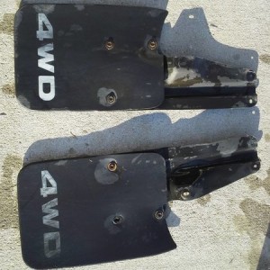 01-04 4x4 Mud Flaps