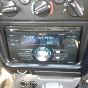 Pioneer Double Din Head Unit