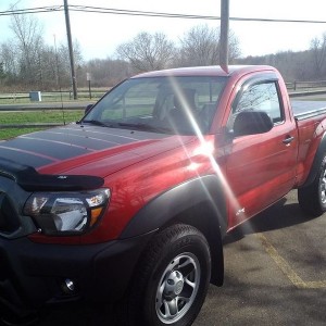 2013 Tacoma reg cab, 2.7 5sd, 20 -23 mpg