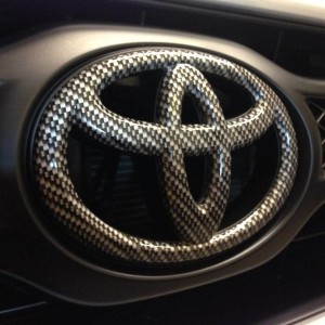 My_Tacoma_grille_emblem_hydrographic_carbon_fiber_2