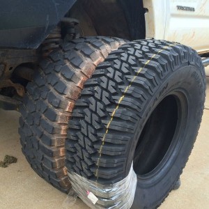 Worn out 35's vs the new 33's.