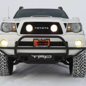 avid_offroad_light_bar_and_trd_skid_plate