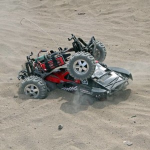 Savage_VS_Traxxas