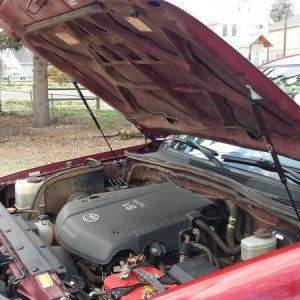 Redline Tuning hood QuickLIFT