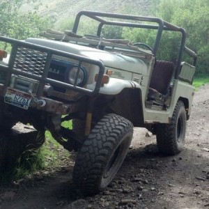 Sunday drive in the fj40