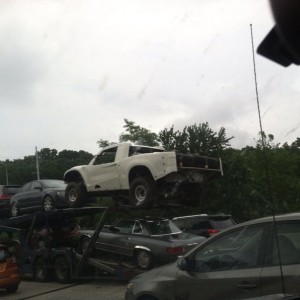 Not really sure what kind of truck, but it looks like full glass fenders, s