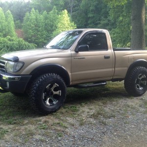 1999 Tacoma Dick Cepek DC2 with new Cooper STT