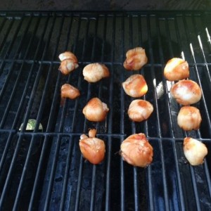 Some scallops on the grill.