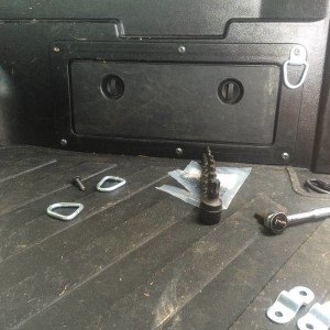 d rings to hold gas cans