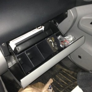 Salex GLove Box