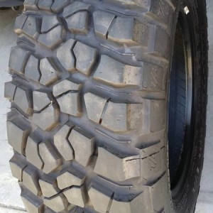 km2 tires