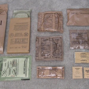 1280px-MRE_contents