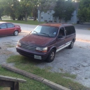 Dodge minivan with patina. Sweet