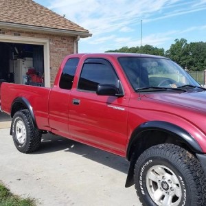 1st Gen SR5 with Fender flares