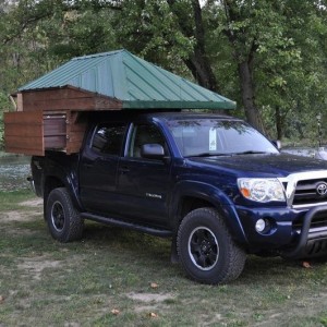 Truck/Camper w/Tires