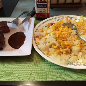 yuummm... Sooo much foooooddd!!!